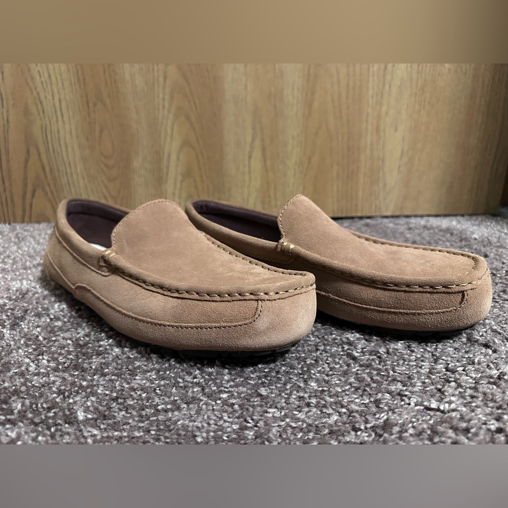 Ugg Ascot Slippers